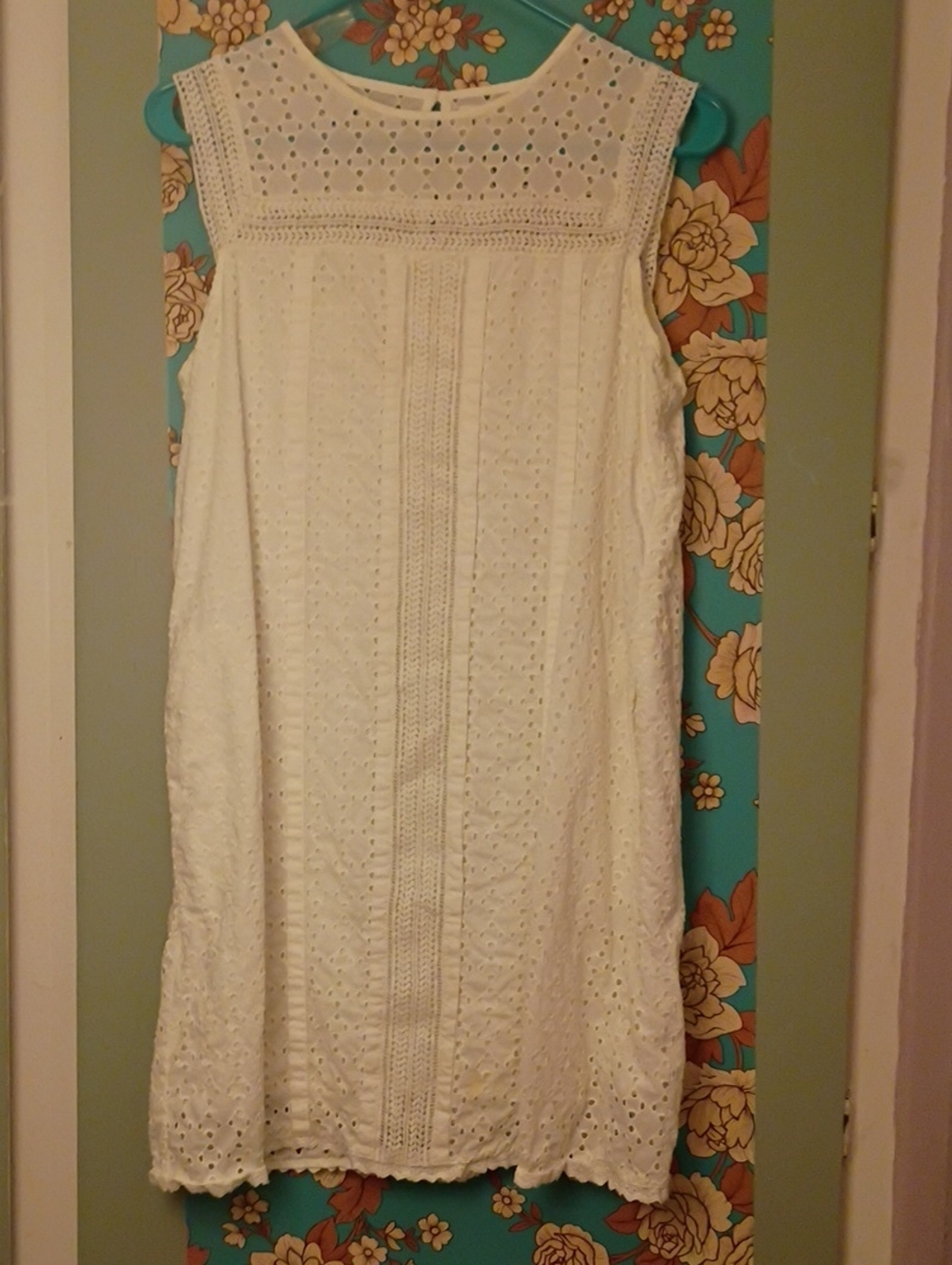 GAP White Eyelet Sleeveless Shift Dress SZ S